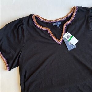 Democracy Crochet Black Purple Vneck Short Sleeve Top Women’s Size‎ Large